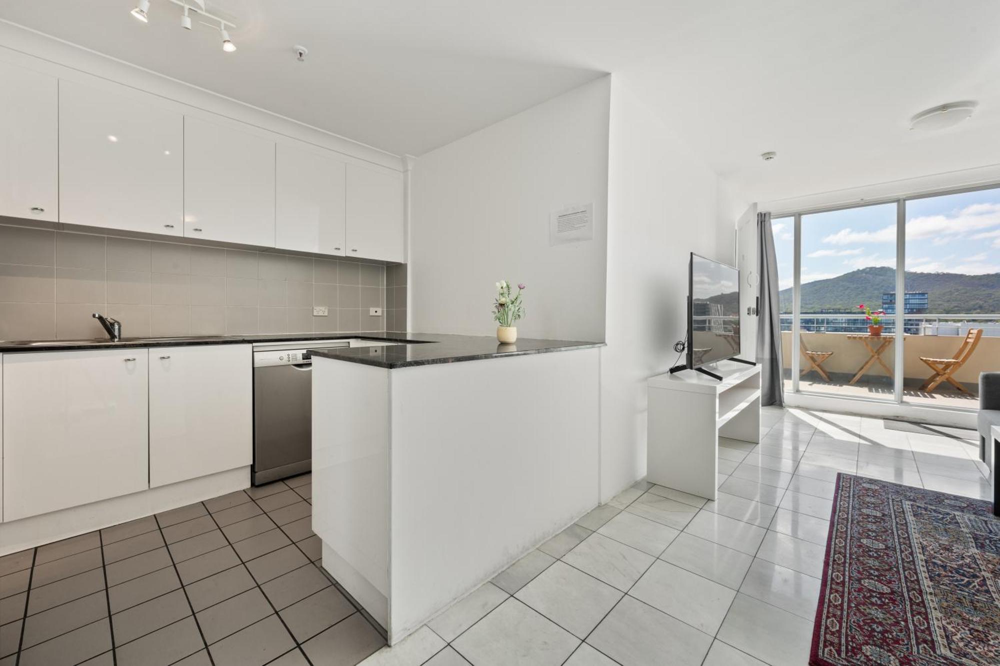 Dana-Private Room In A Shared Duplex Apartment -1 Canberra Exterior photo